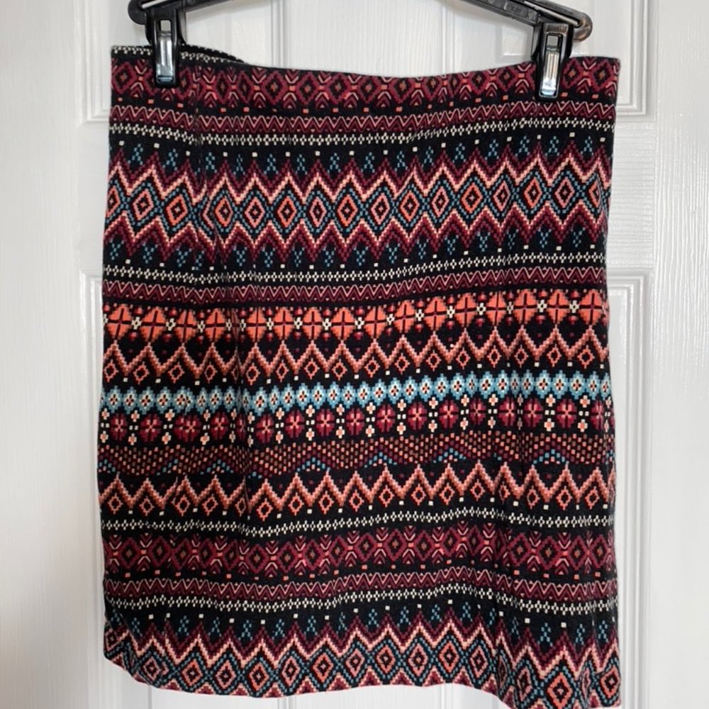 Stretch mini skirt - geometric pattern